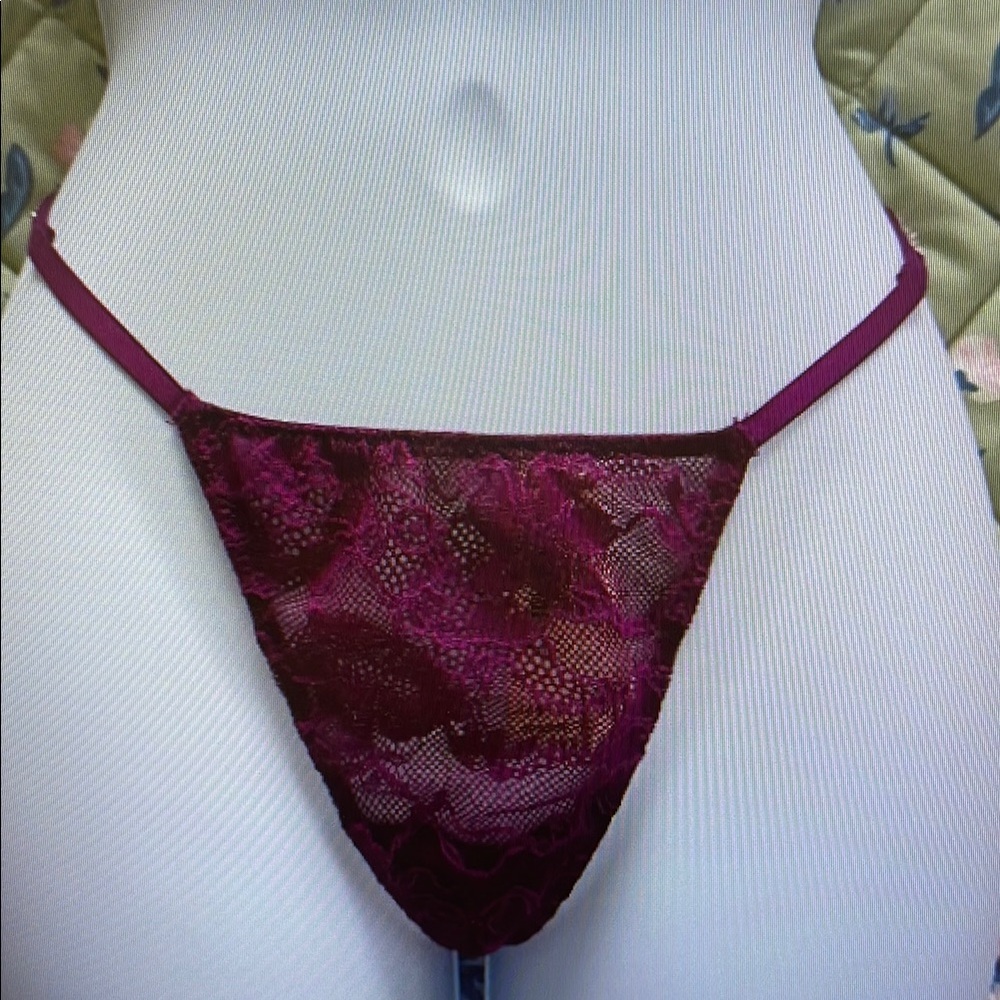 Elegant Lace Women's Intimate in Rich Purple